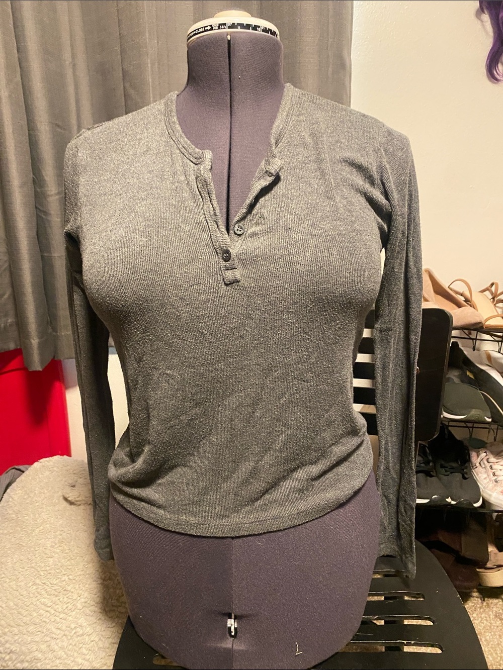 Brandy Melville Charcoal Gray Long-Sleeve Henley